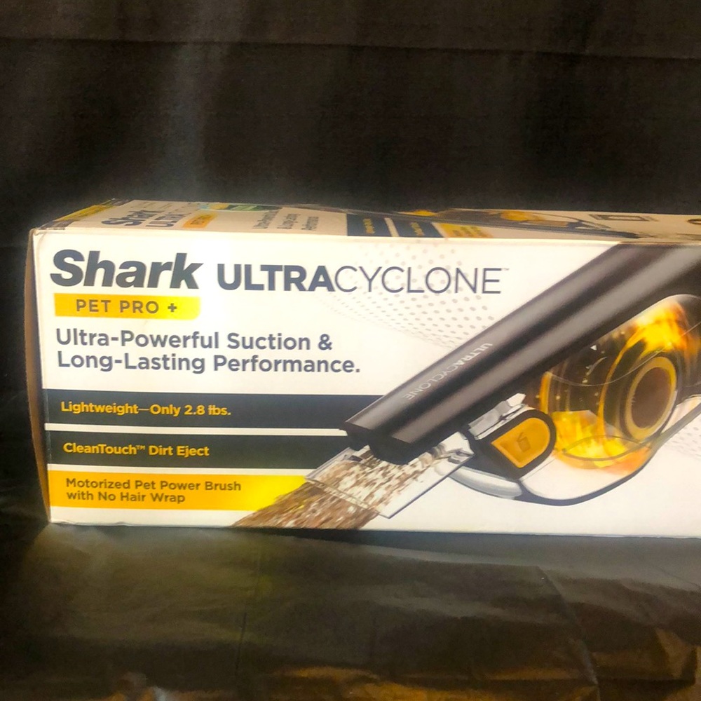 Shark ultra cyclone pet pro new in box; rechargeable, cordless & lightweight